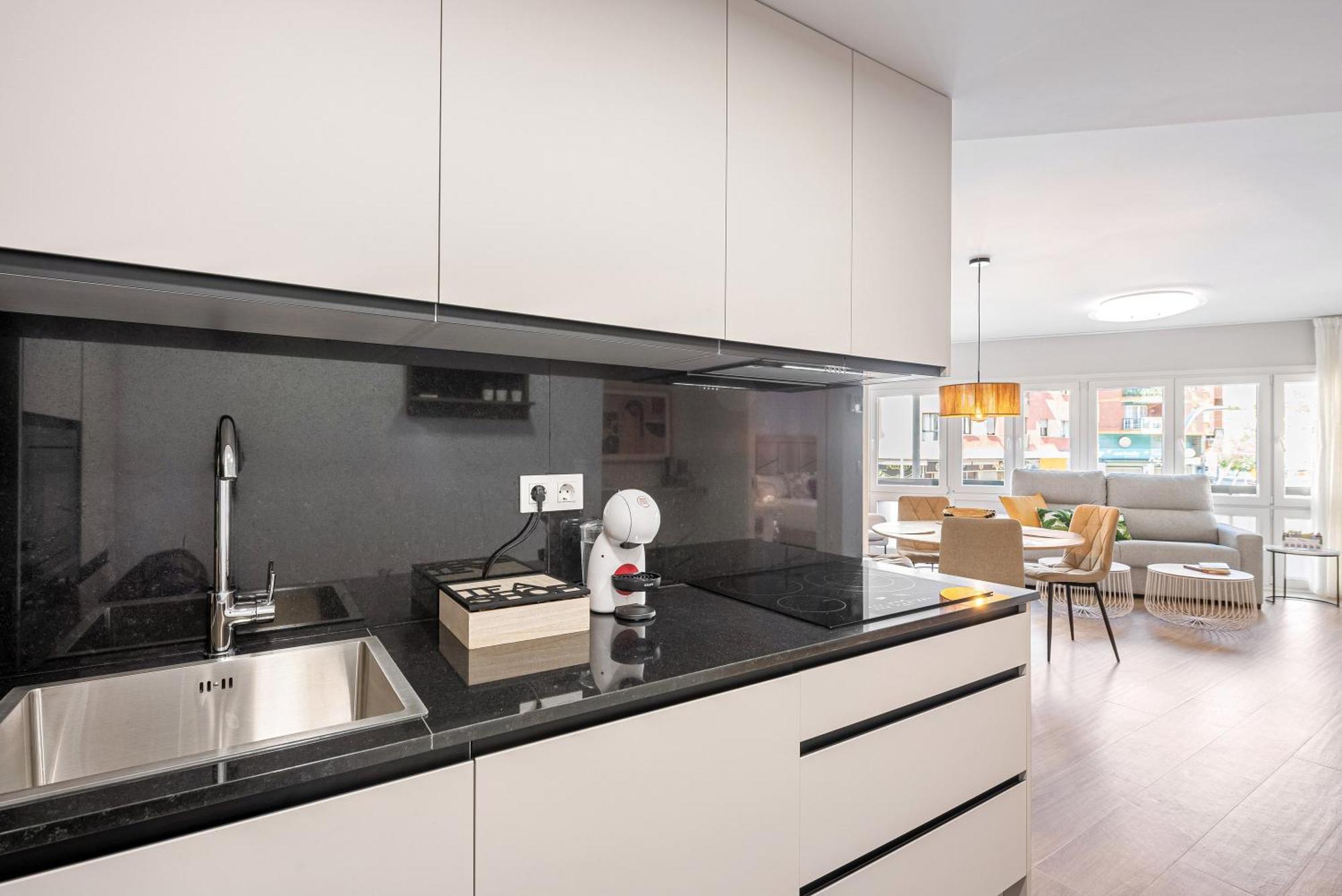 Floperw 2 Apartment Малага Екстериор снимка